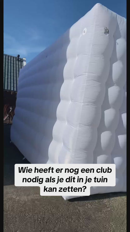 Pop-up club