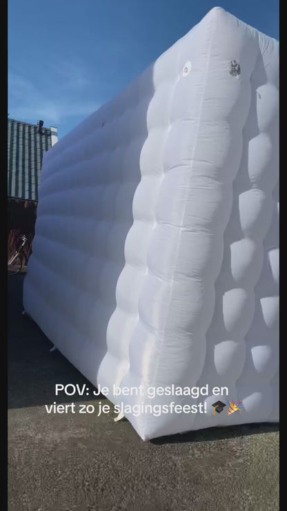 Pop-up club